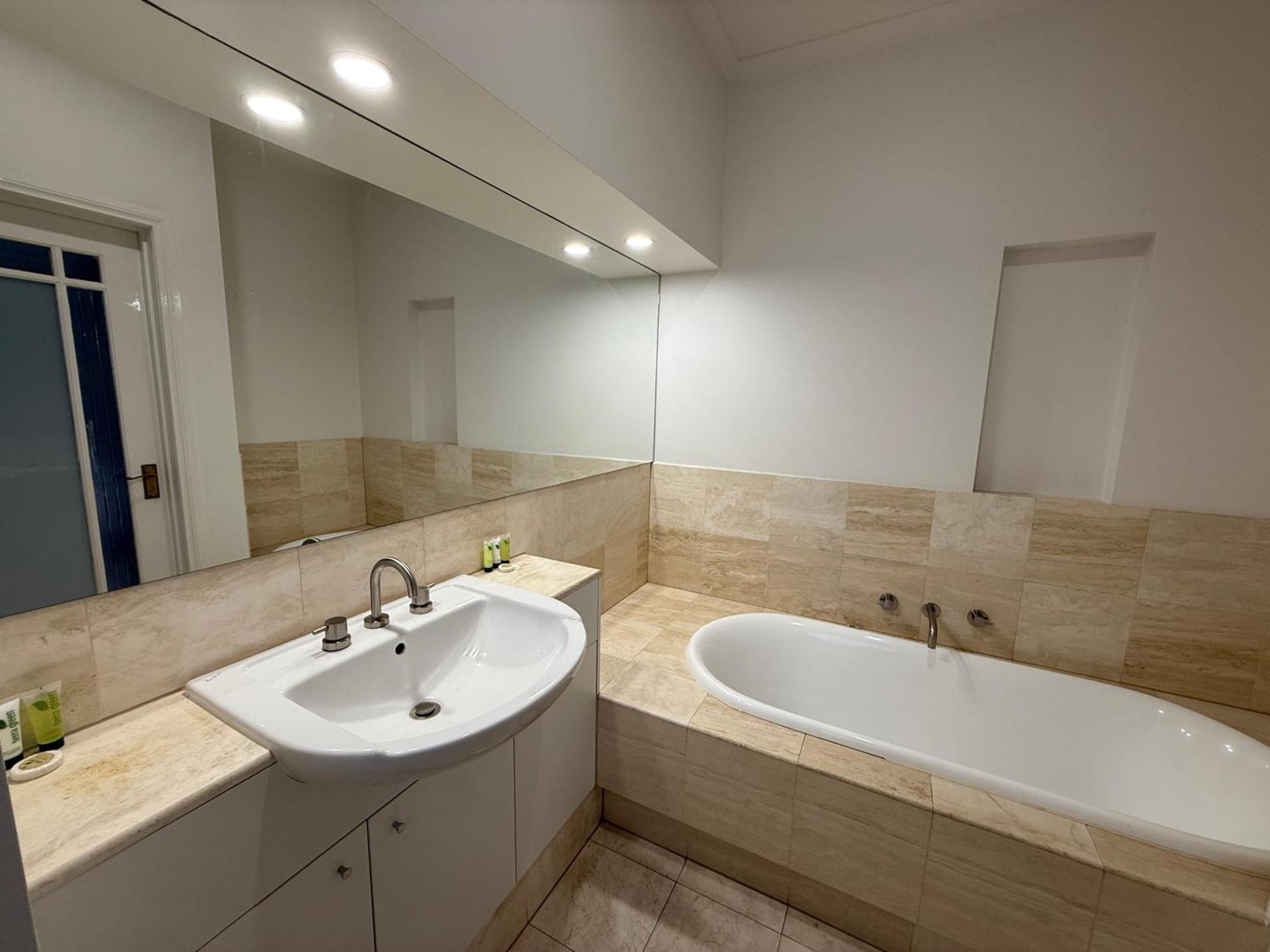 Sixty Two On Grey Serviced Apartments — Photos 3